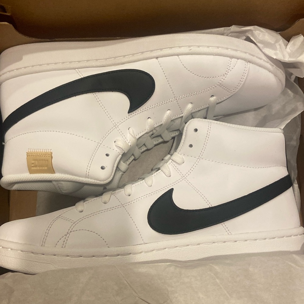 Nike court royale 2 mid